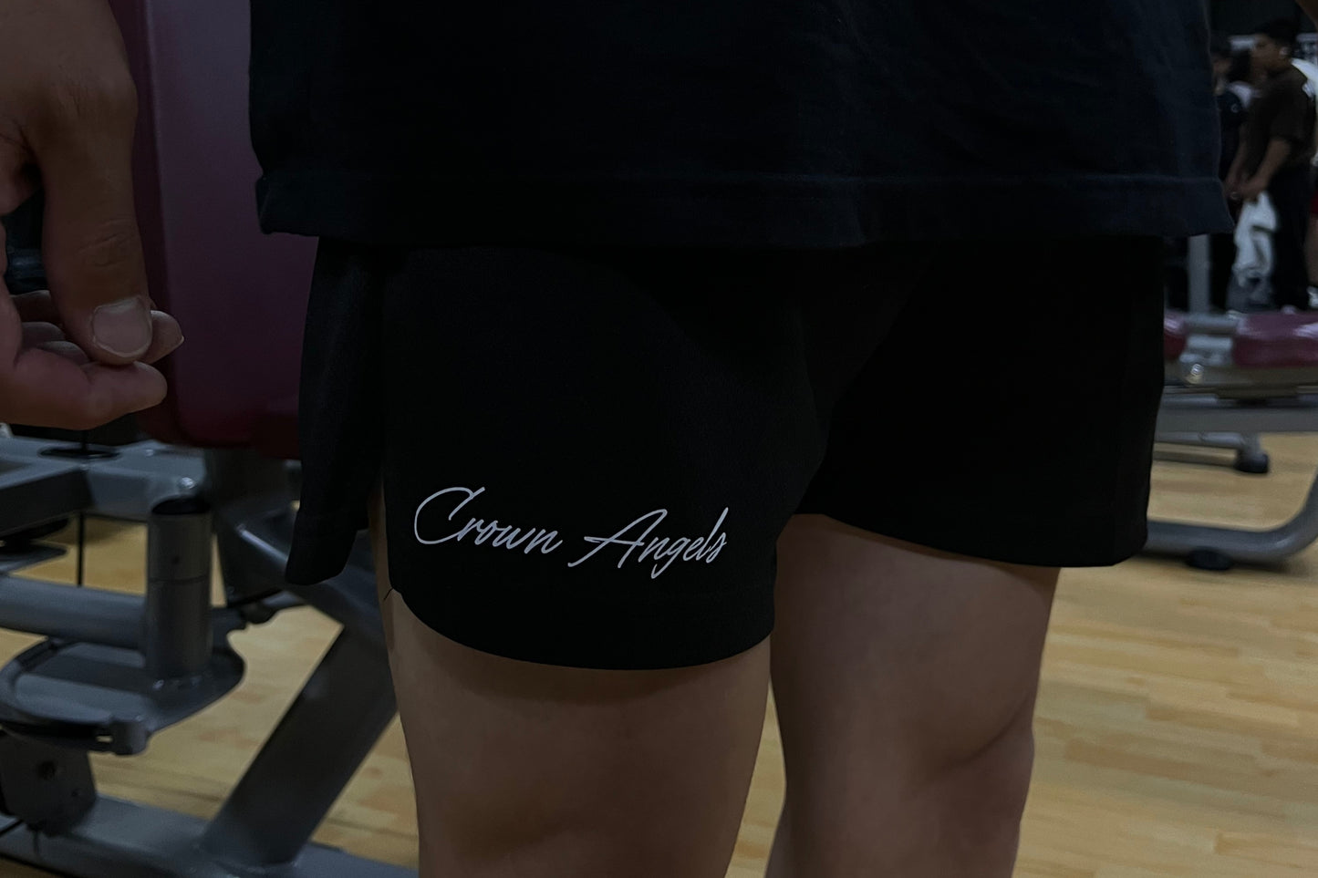 Short THE WORLD IS YOURS